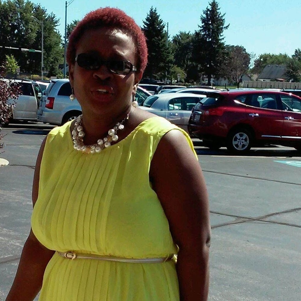 Meet your Posher, Pamela